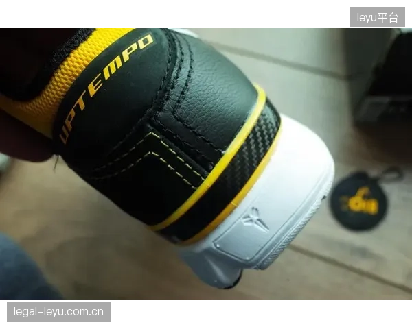 NikeRise北京王府井旗舰店全面接入小程序，实现线上预约线下提货，会员数据100%通晒